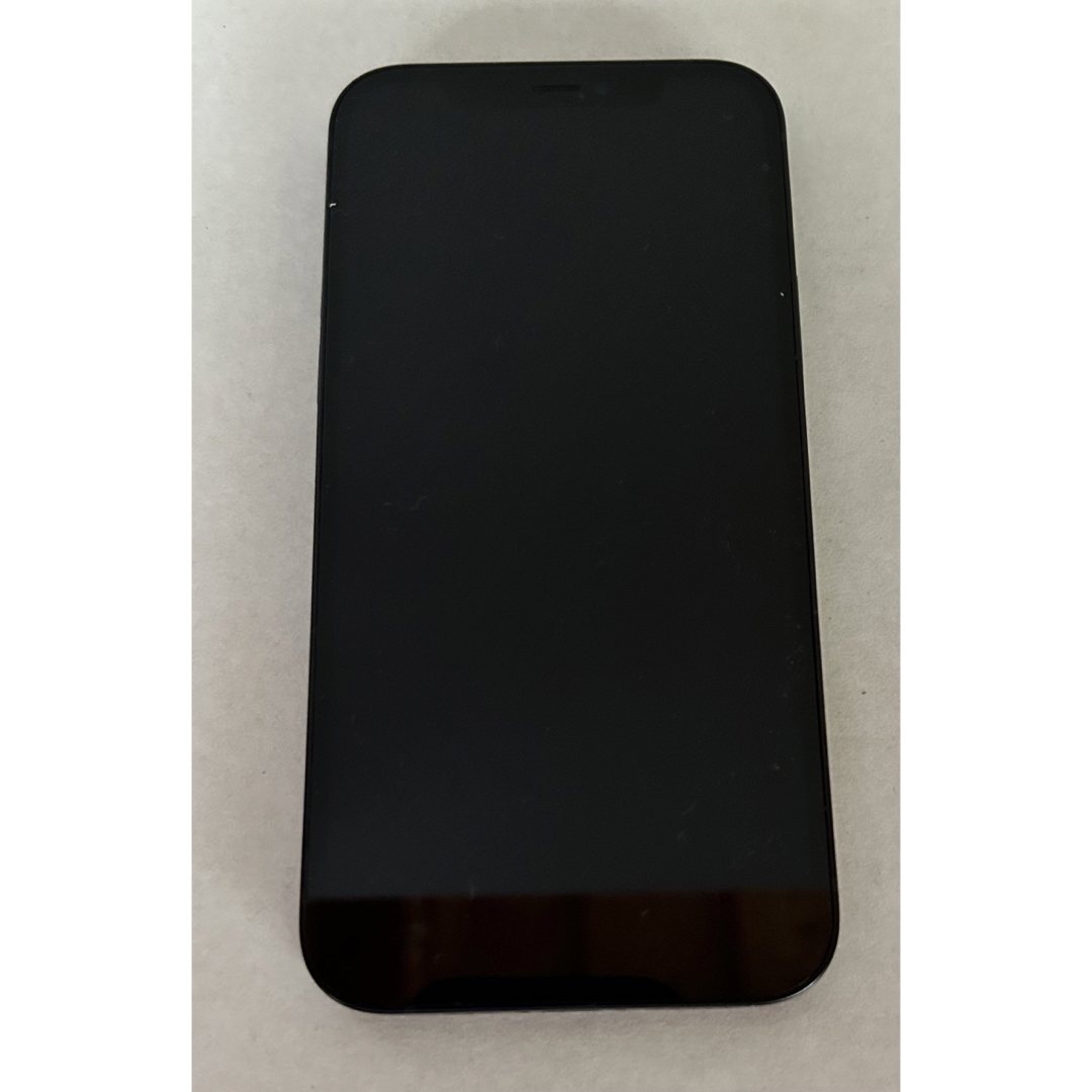 Apple(アップル)のiPhone12 ブラック 64MB スマホ/家電/カメラのスマートフォン/携帯電話(スマートフォン本体)の商品写真