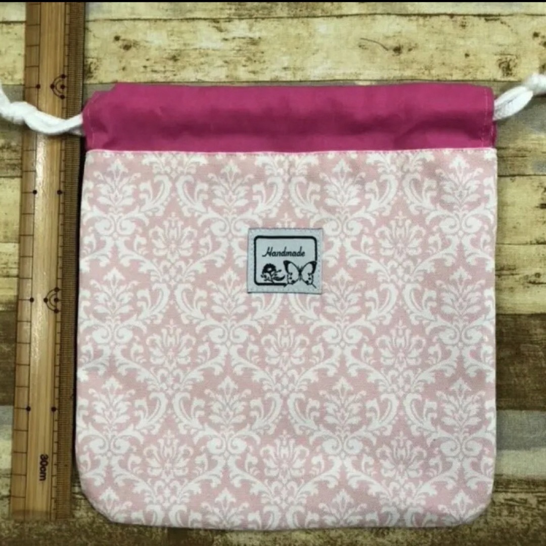 ダマスク ピンク 巾着袋 ハンドメイド ハンドメイドのファッション小物(ポーチ)の商品写真