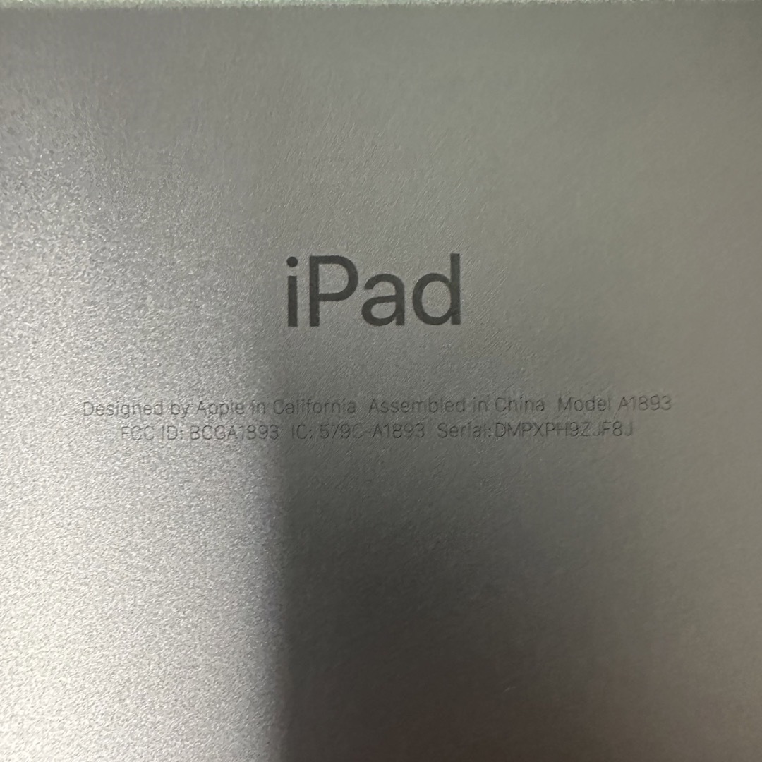 Apple iPad 第6世代　32GB Wi-Fi スペースグレイ 2