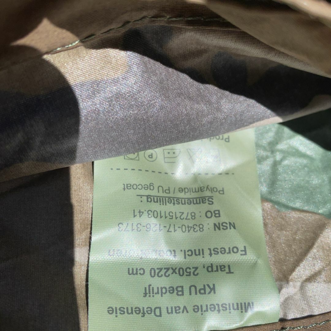 ☆ オランダ軍 放出品 タープ 防水 Woodland 250 x 220 cm ☆ オランダ軍 放出品 タープ 防水 Woodland 250 x 220 cm