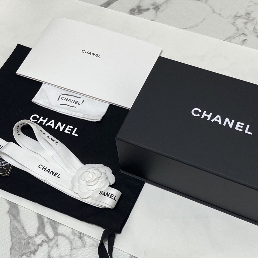 CHANEL(シャネル)のatt様専用୨୧超美品 シャネル ミニマトラッセ 20 チェーンショルダーバッグ レディースのバッグ(ショルダーバッグ)の商品写真