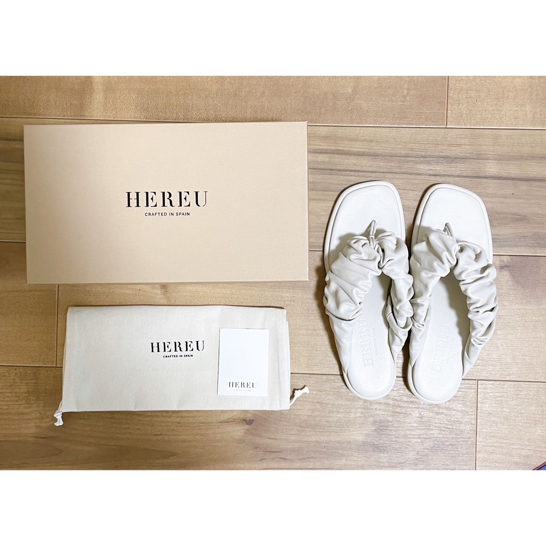 THE ROW 最終値下げ 新品 HEREU トングサンダル クリーム の通販