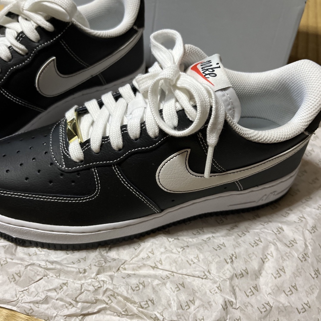 NIKE(ナイキ)のNIKE AIR FORCE 1 (ナイキ　エアフォース1) メンズの靴/シューズ(スニーカー)の商品写真