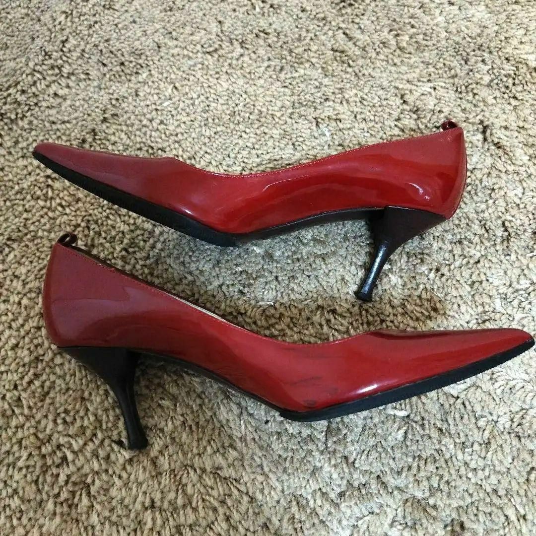 VICINI(ヴィチーニ)のヴィチーニエナメルレディースパンプス24cm美脚赤ピンヒール6cm女子会靴 レディースの靴/シューズ(ハイヒール/パンプス)の商品写真