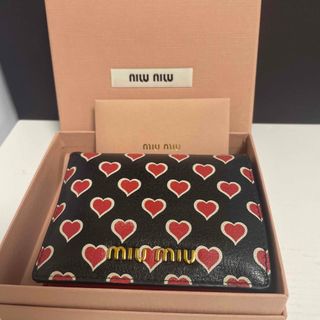 ミュウミュウ(miumiu)のmiumiu 二つ折り財布 (財布)