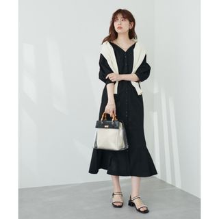 ナチュラルクチュール(natural couture)の美品　トレンドがぎゅっと詰まった　オフショルにもなるマルチWAYワンピース(ロングワンピース/マキシワンピース)