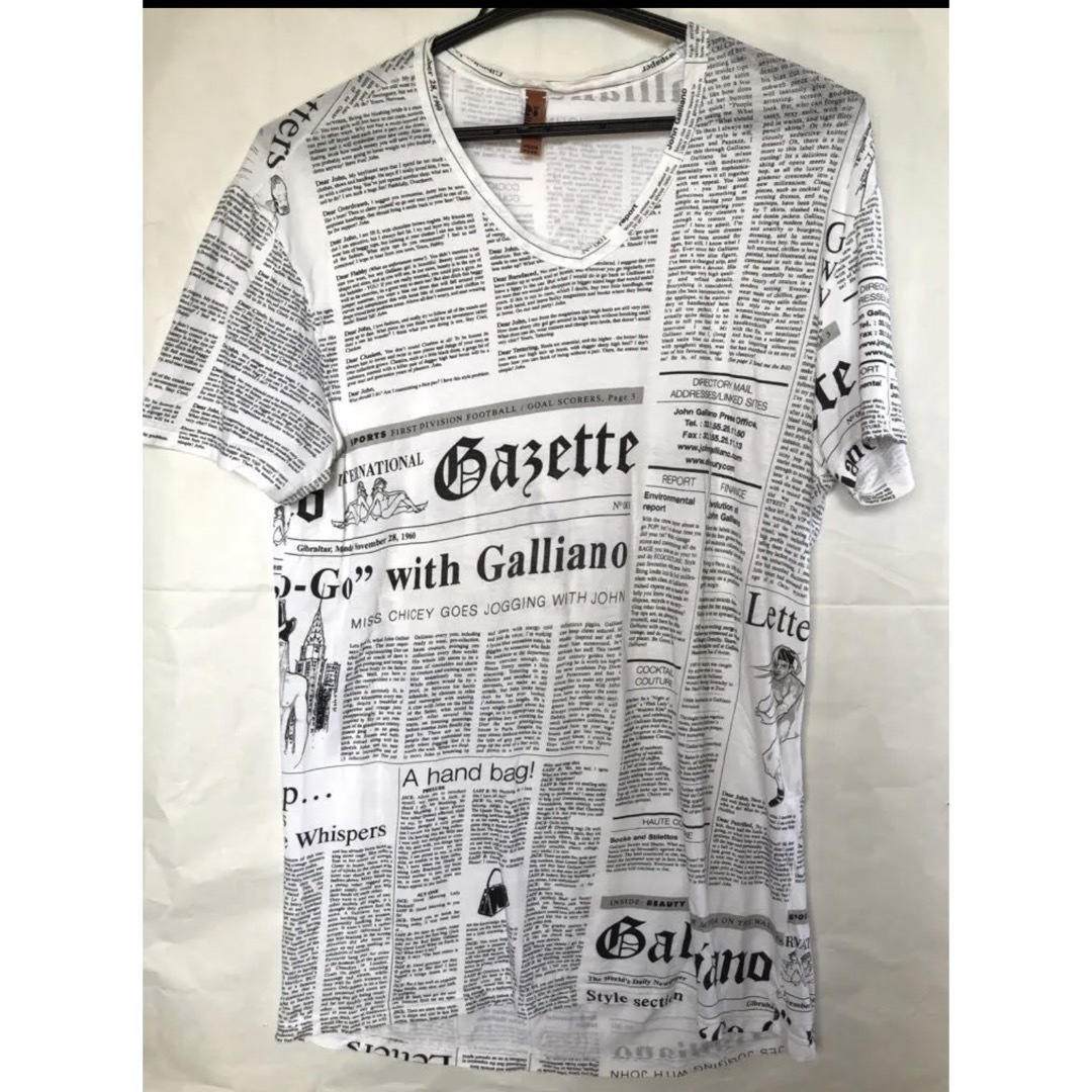 John Galliano - John Galliano ニュースペーパー Tシャツ M〜Lの通販 ...