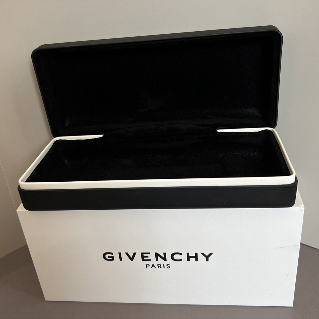 GIVENCHY サングラスジバンシィ