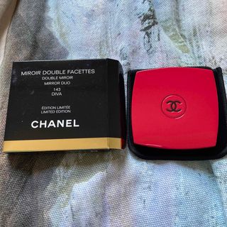 CHANEL   ミラー　　ミロワール　143 ディヴァ