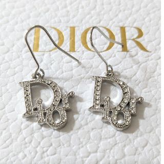 ディオール(Christian Dior) シルバー ピアスの通販 300点以上