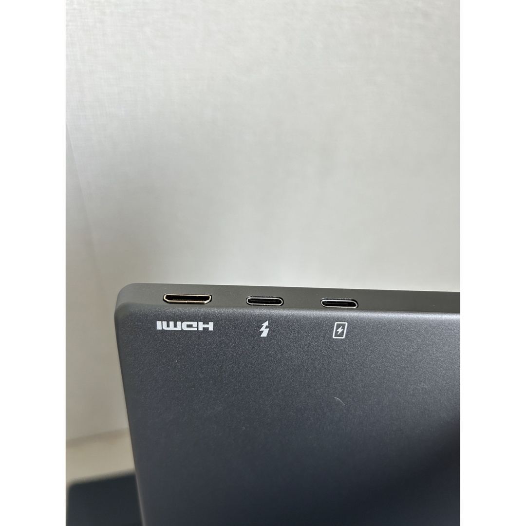 ROADOM K3 15.6インチ　モバイルモニター