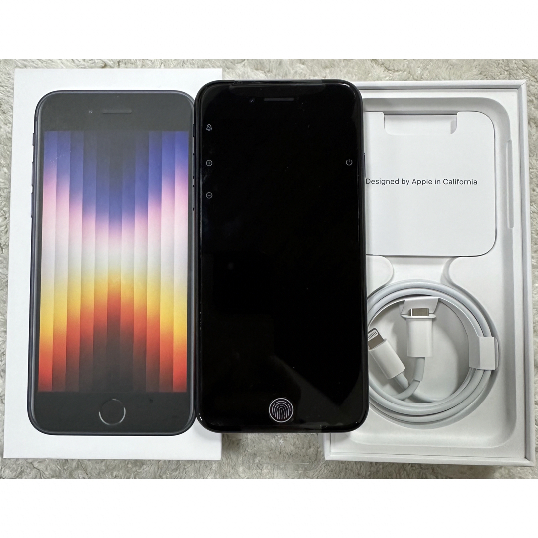 iPhone SE (第3世代) 黒色64 GB SIMフリー