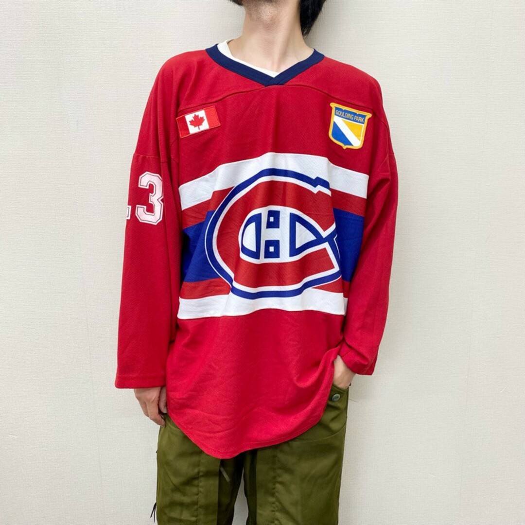 US古着 カナダ製 NHL モントリオール・カナディアンズ Montreal Canadiens メッシュ ホッケージャージ 長袖 チームロゴ ワッペン サイズ：メンズ XL ビッグサイズ レッド×ホワイト×ブルー【中古】 メンズのトップス(Tシャツ/カットソー(半袖/袖なし))の商品写真