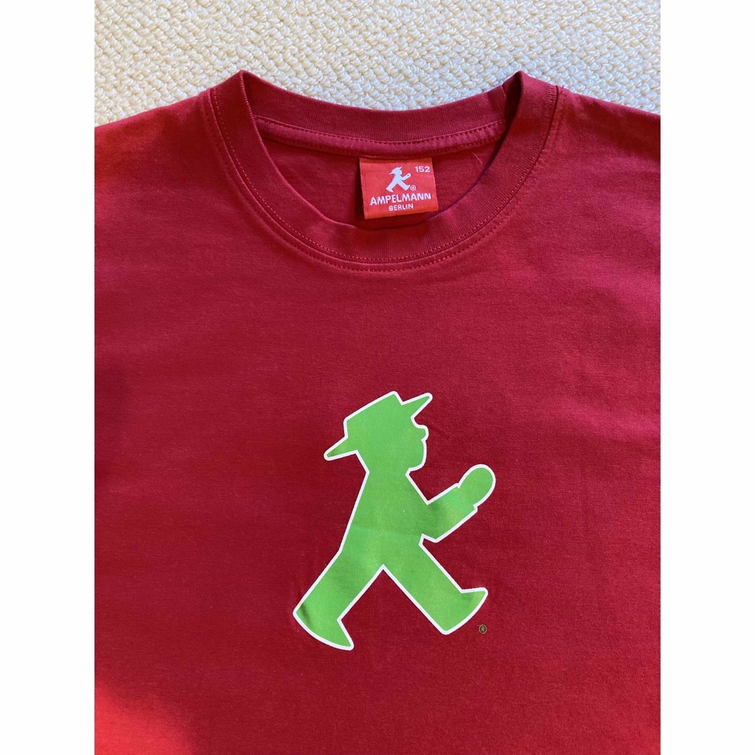 AMPELMANN(アンペルマン)のアンペルマン　Tシャツ　赤　レディース　キッズ レディースのトップス(Tシャツ(半袖/袖なし))の商品写真