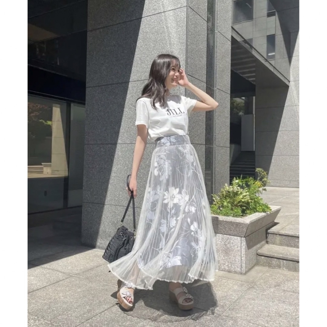 JILL by JILLSTUART(ジルバイジルスチュアート)のJILL by JILLSTUART オーガニックコットン　シシュウロゴTシャツ レディースのトップス(Tシャツ(半袖/袖なし))の商品写真