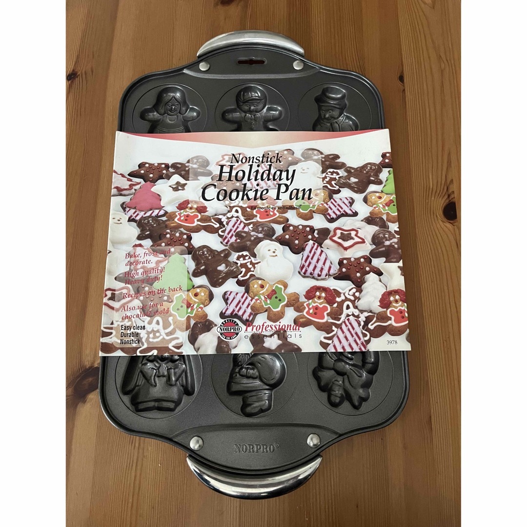 Nonstick Holiday CookiePan クッキー型　スイーツ型 インテリア/住まい/日用品のキッチン/食器(調理道具/製菓道具)の商品写真