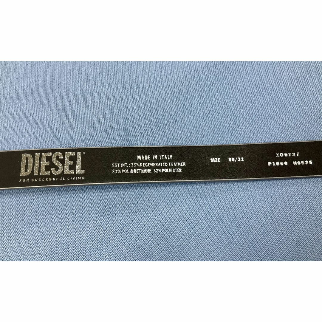 DIESEL(ディーゼル)のディーゼル　レディース　ベルト 1023　サイズ80　シルバー　残り僅か　ロゴ レディースのファッション小物(ベルト)の商品写真