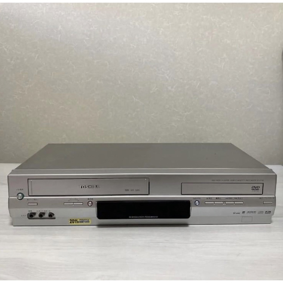 東芝 - TOSHIBA VHSビデオデッキ一体型DVDプレーヤー SD-V700 中古 の