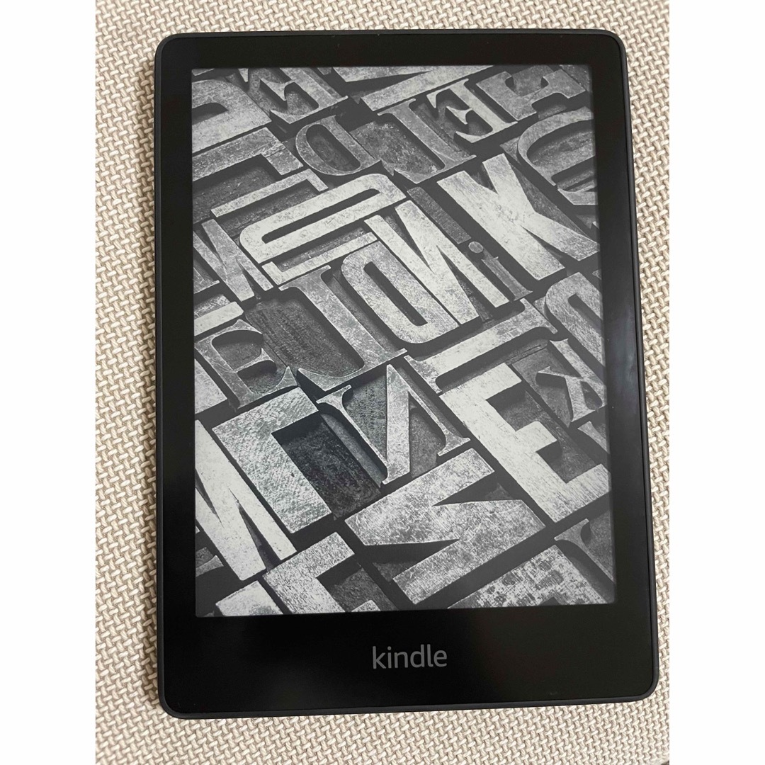 Kindle Paperwhite (16GB) 6.8インチ 1