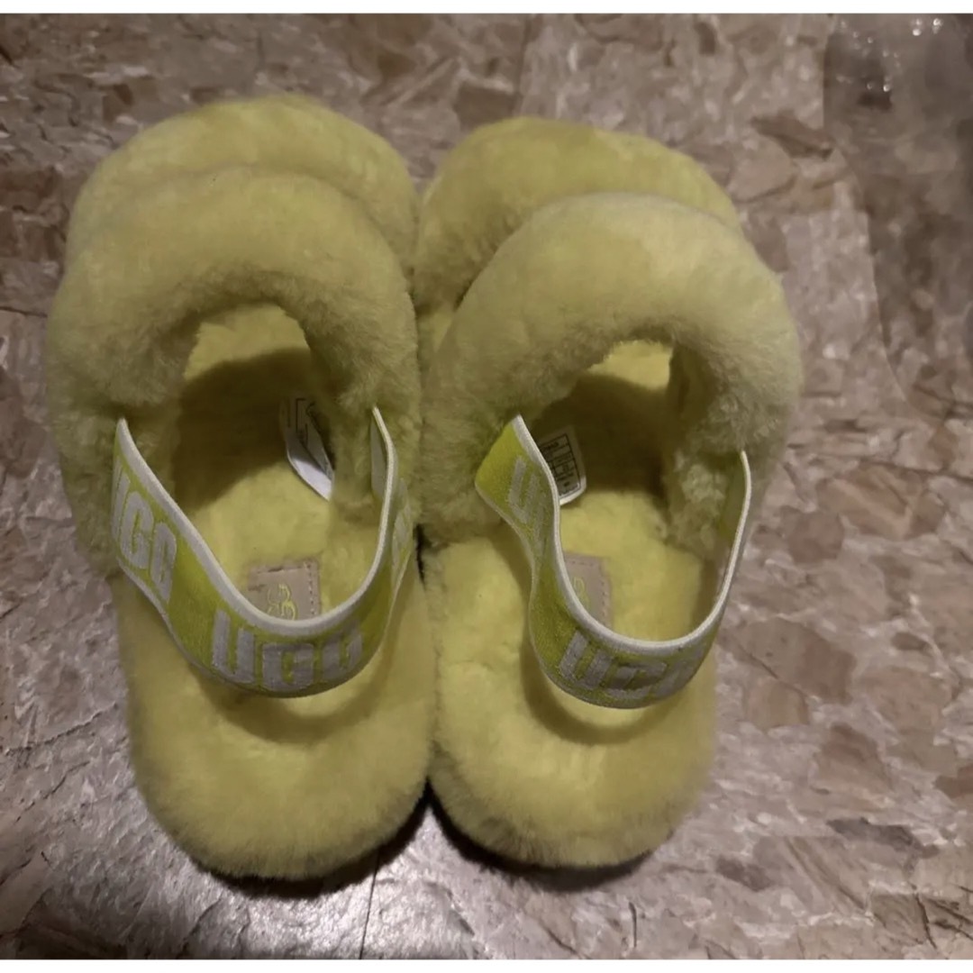 UGG(アグ)のUGG ファーサンダル 25cm レディースの靴/シューズ(サンダル)の商品写真