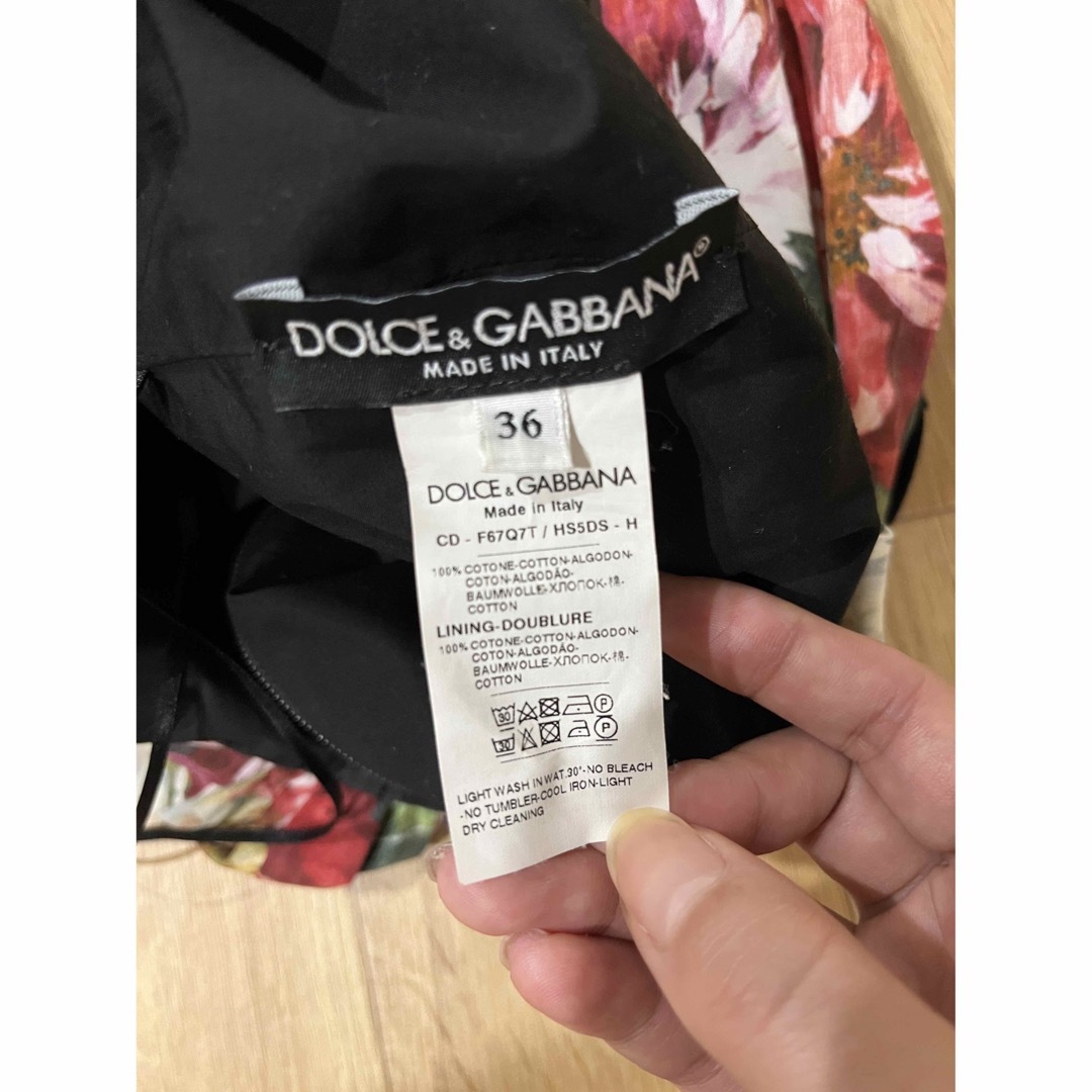 DOLCE&GABBANA(ドルチェアンドガッバーナ)のDOLCE&GABBANA フラワープリント フレアワンピース ドレス 36 レディースのワンピース(ひざ丈ワンピース)の商品写真