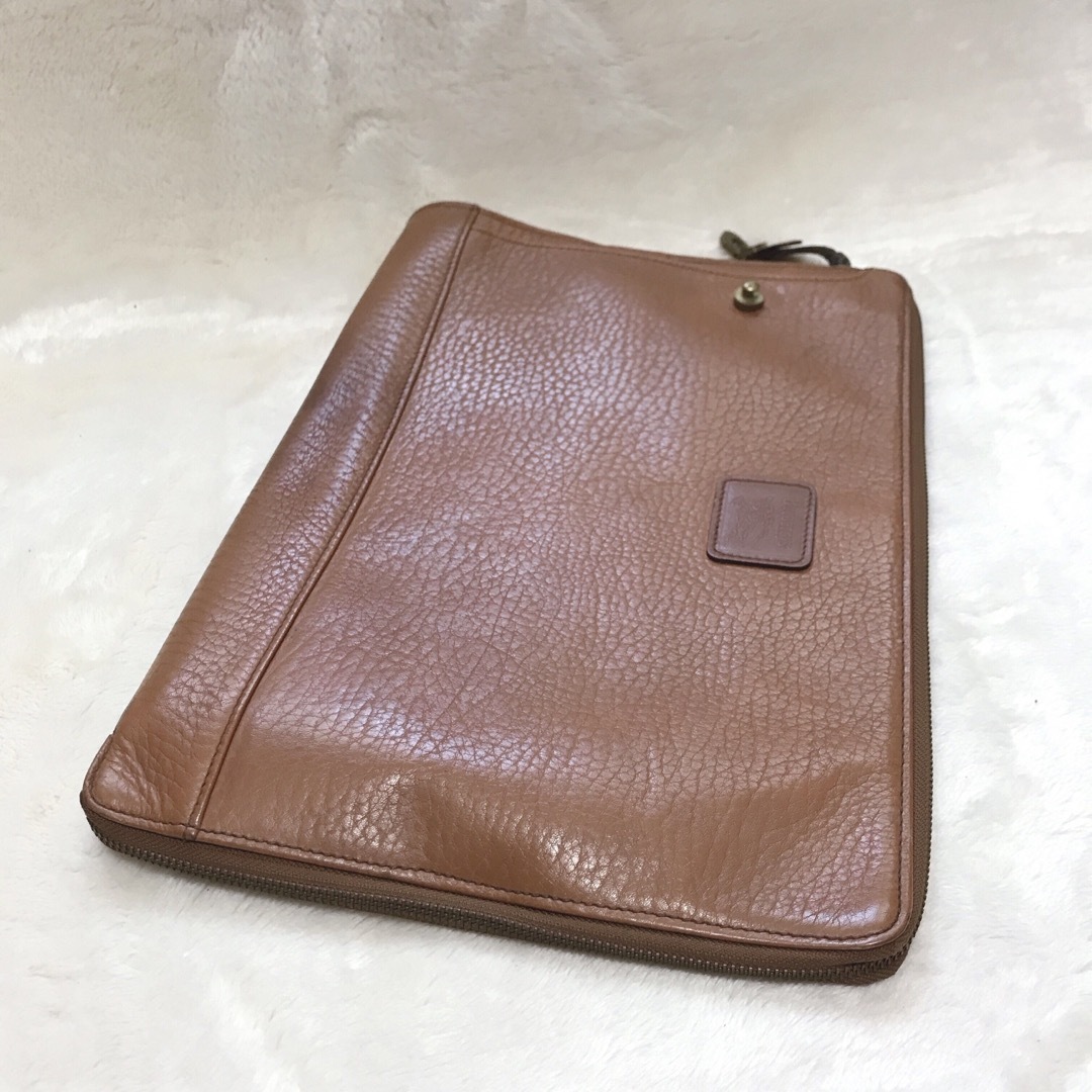 BURBERRY - 希少品 BURBERRY 大きめ ホースロゴ クラッチバッグ PC