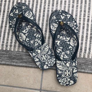 トリーバーチ(Tory Burch)のトリーバーチ　ビーチサンダル(ビーチサンダル)