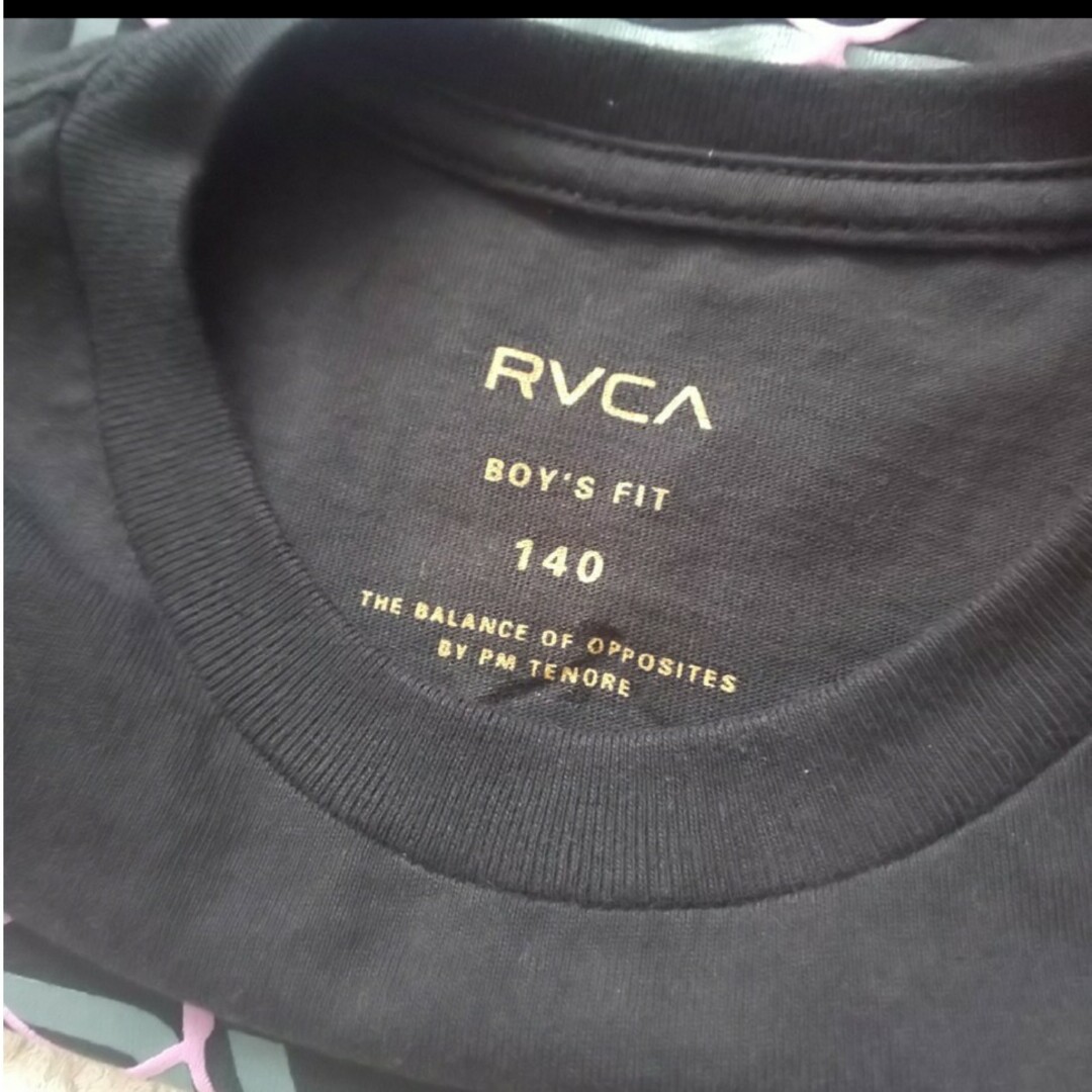 RVCA(ルーカ)のRVCA ﾛｺﾞ 半袖Tｼｬﾂ 未使用 140㎝ キッズ/ベビー/マタニティのキッズ服男の子用(90cm~)(Tシャツ/カットソー)の商品写真