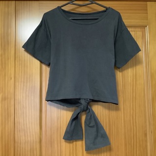 グレイル(GRL)のGRL 黒ブラック ショート丈Tシャツ バックリボン グレイル(Tシャツ(半袖/袖なし))