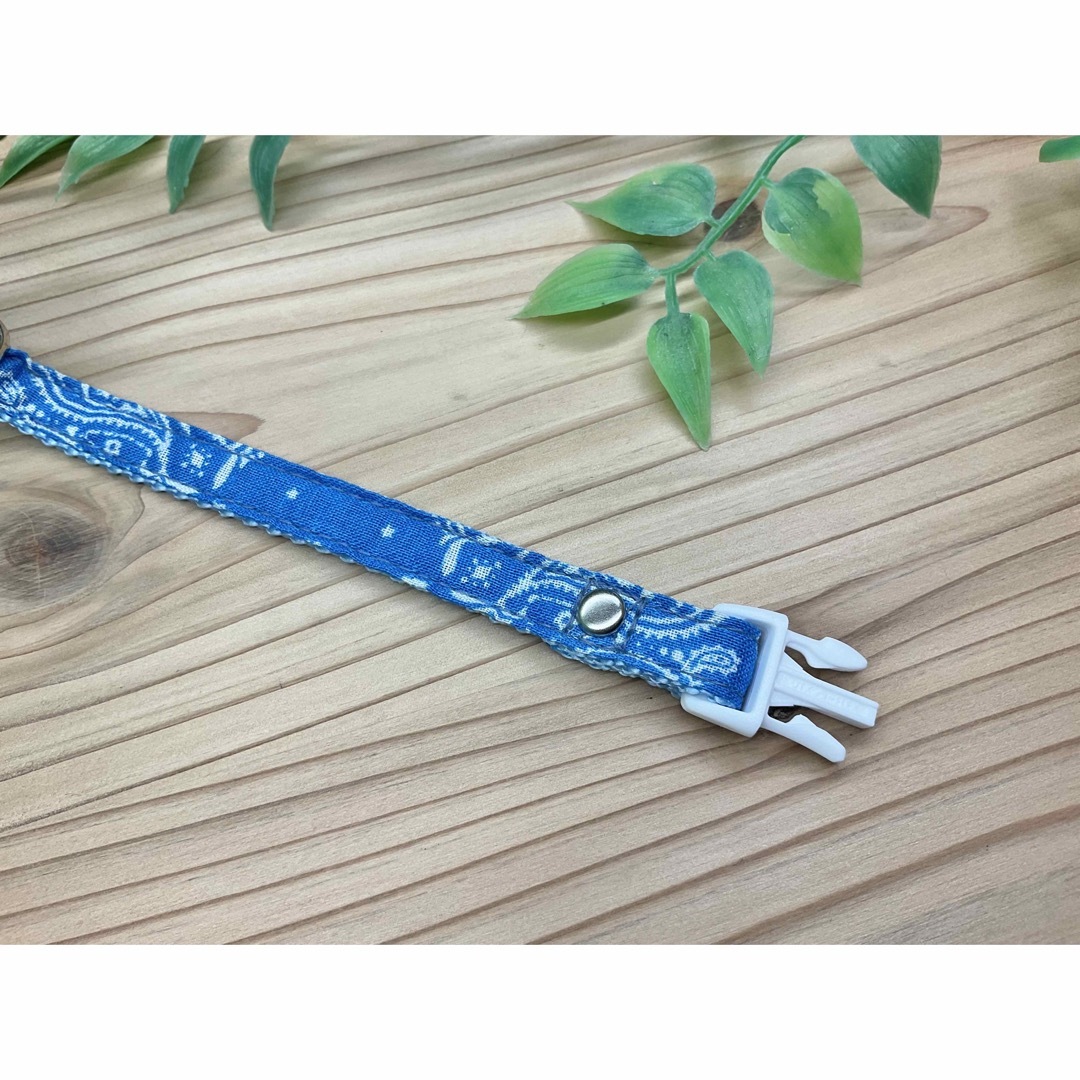 猫　宝来鈴　首輪　ペイズリー　ブルー　安全バックル　ハンドメイド ハンドメイドのペット(リード/首輪)の商品写真