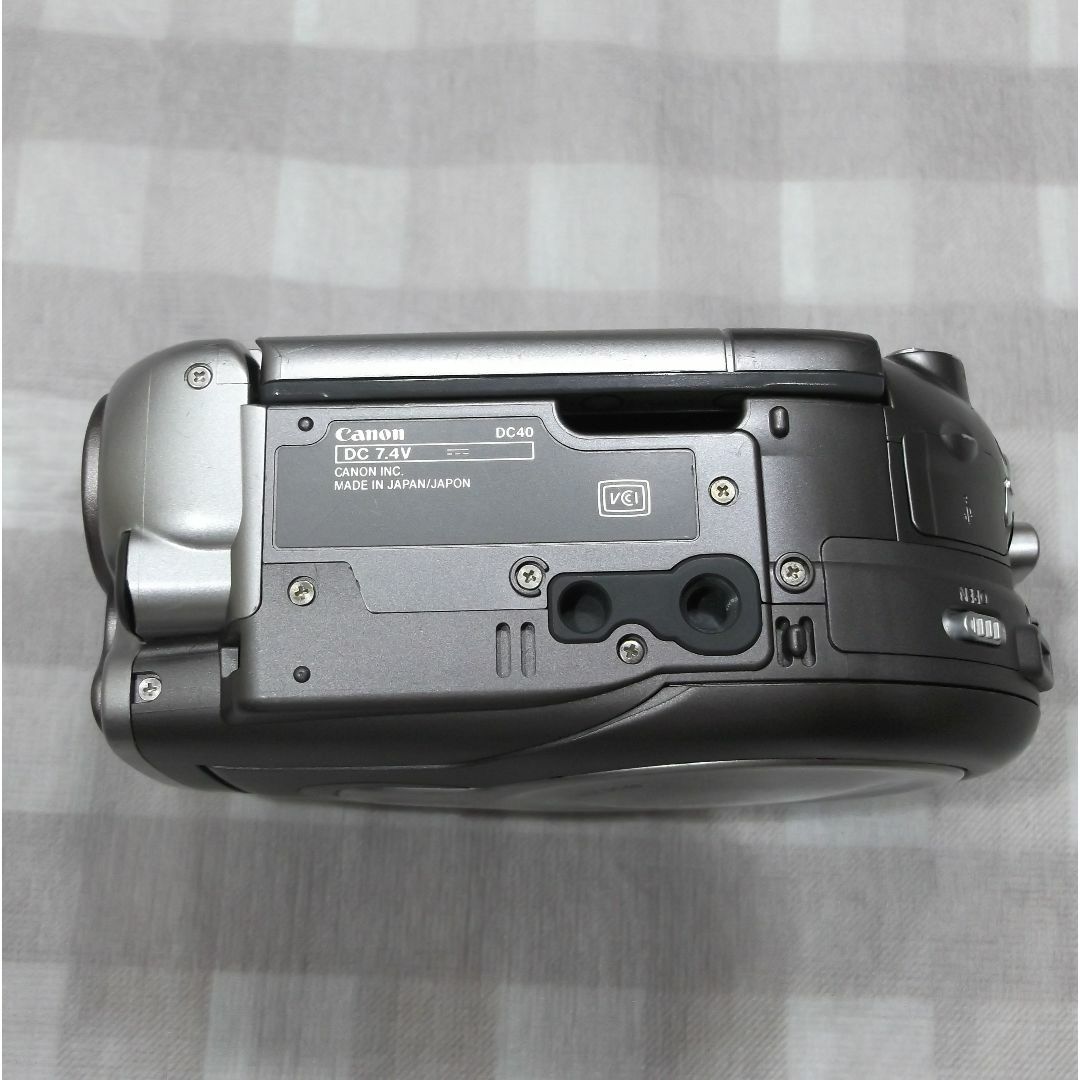 Canon(キヤノン)のビデオカメラ キヤノン「DC40」【送料込】 スマホ/家電/カメラのカメラ(ビデオカメラ)の商品写真