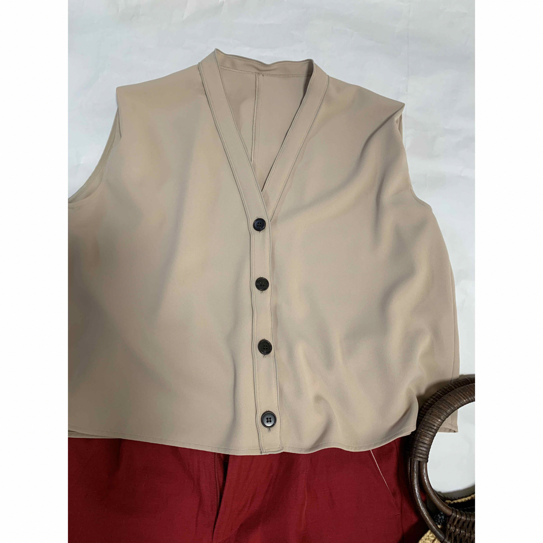 NOBLE ノースリーブブラウス ベージュ 14,900円