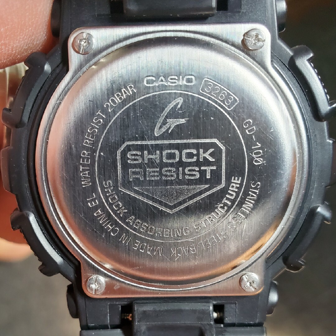 G-SHOCK(ジーショック)のG-SHOCK　ジーショック　GD-100　ブラック メンズの時計(腕時計(デジタル))の商品写真