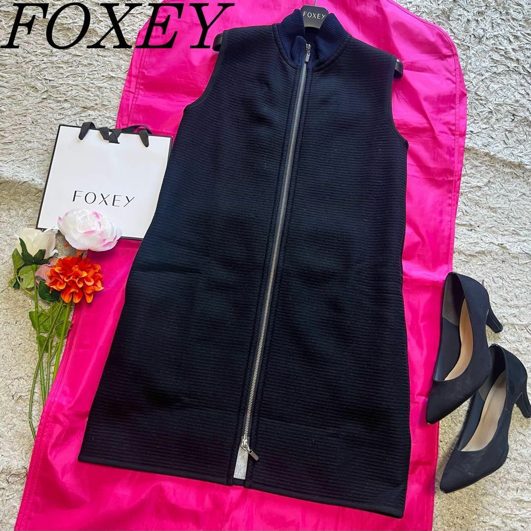 FOXEY NEW YORK(フォクシーニューヨーク)の【美品】FOXEY NEW YORK ノースリーブワンピース ブラック 40 レディースのワンピース(ひざ丈ワンピース)の商品写真