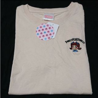 サンリオ(サンリオ)のペコちゃんＴシャツ【新品・タグ付き】Ｌsize   ゆうパケット発送♪(Tシャツ(半袖/袖なし))