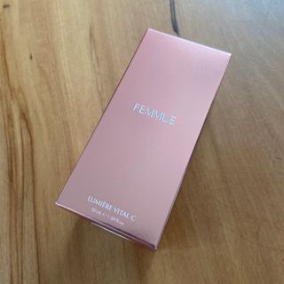 ファミュ(FEMMUE)のFEMMUE  ルミエールヴァイタルC 限定　50ml(美容液)