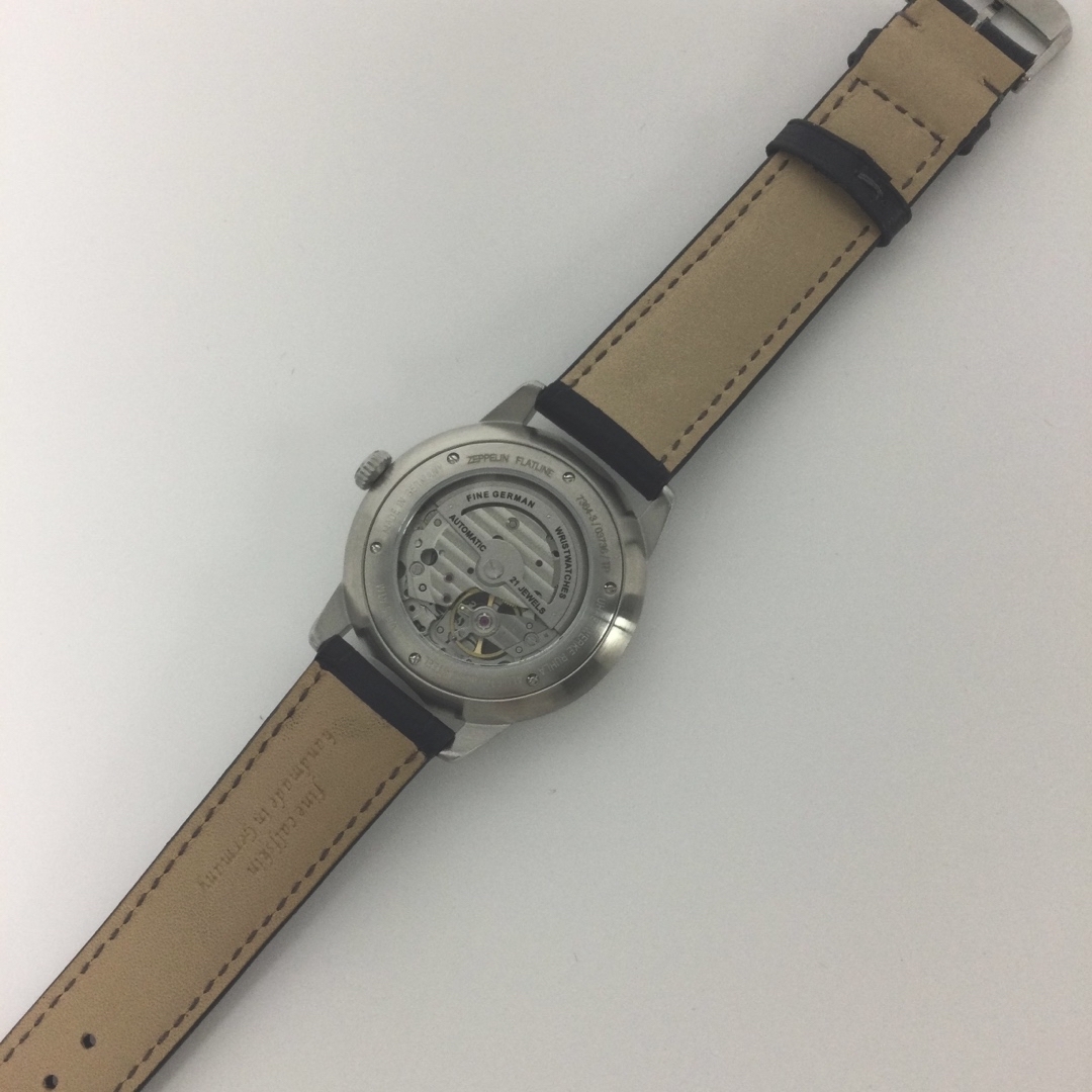 ZEPPELIN(ツェッペリン)のツェッペリン　ZEPPELIN ネイビー　腕時計 メンズの時計(腕時計(アナログ))の商品写真