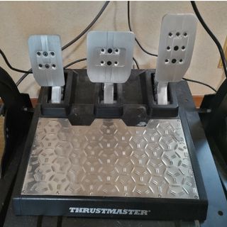 THRUSTMASTER T-LCM PEDALS(家庭用ゲームソフト)