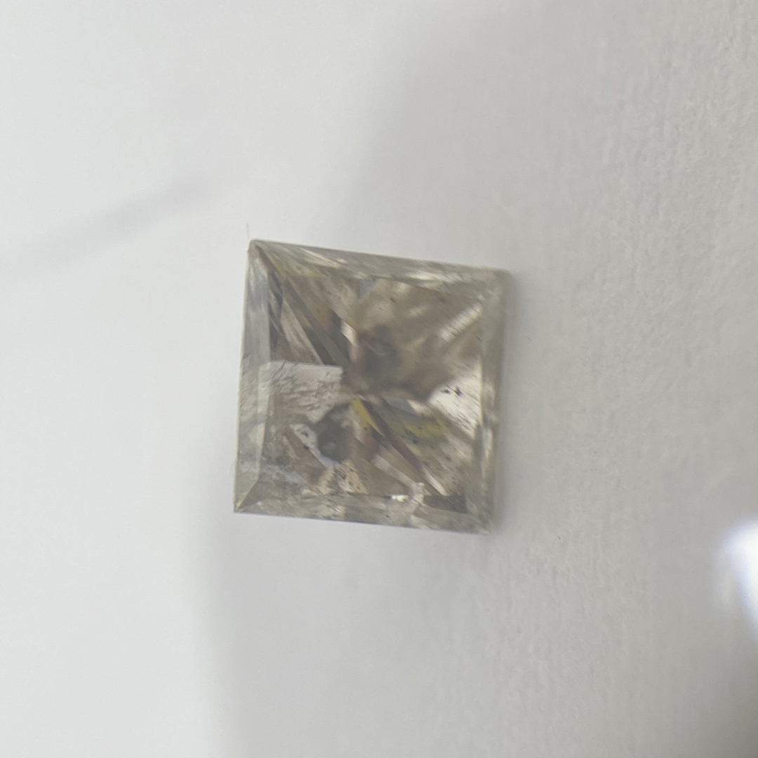 ダイヤモンド プリンセスカット 3ピース 3.33ct まとめ 4