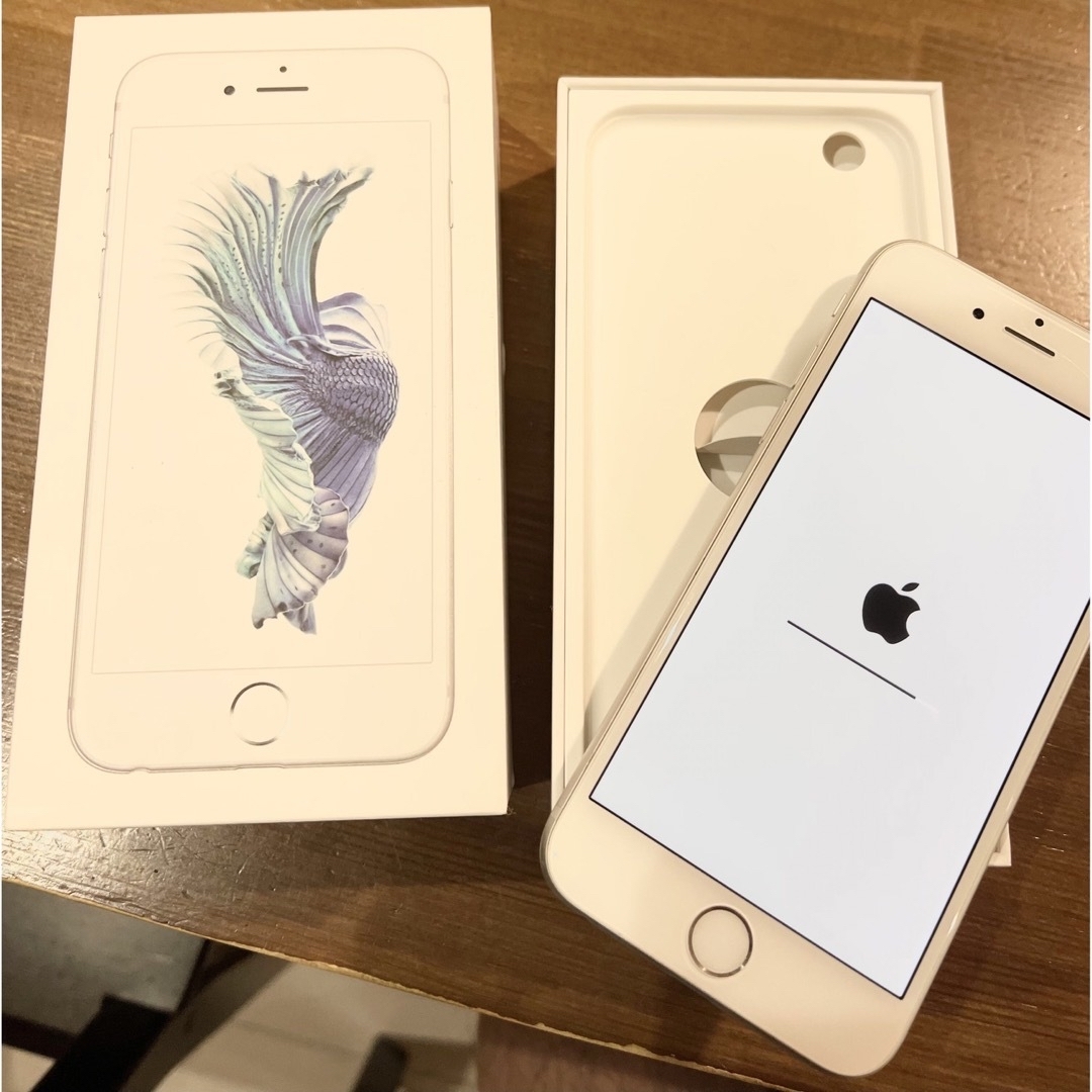 ﾊﾞｯﾃﾘｰ100％ 超美品 SIMﾌﾘｰ iPhone6s 32GB P130スマホ/家電/カメラ