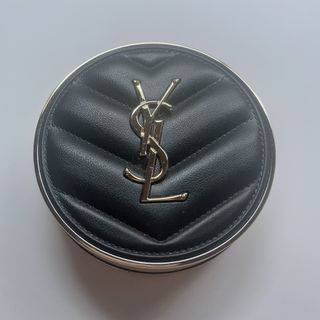 イブサンローラン(Yves Saint Laurent Beaute) クッション