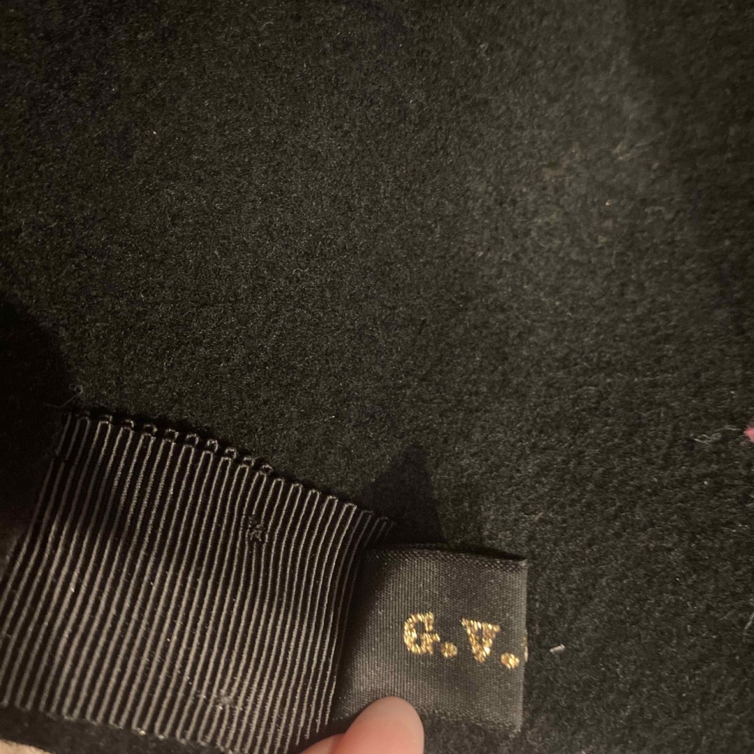 G.V.G.V.(ジーヴィジーヴィ)のつば広ハット 黒 リボン G.V.G.V. レディースの帽子(ハット)の商品写真