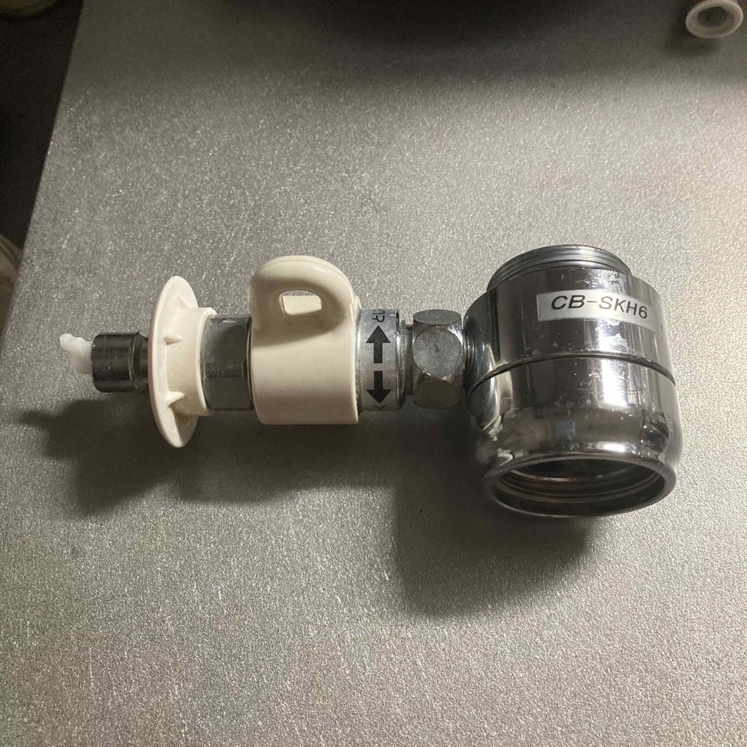 Panasonic(パナソニック)のパナソニック　CB-SKH6 分岐水栓 スマホ/家電/カメラの生活家電(食器洗い機/乾燥機)の商品写真