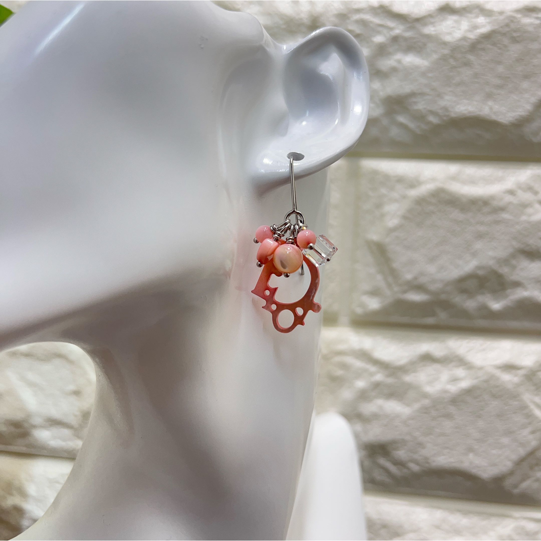 極美品】꧁Christian Dior꧂ピアス❧ピンク❧シェル❧トロッターロゴ-
