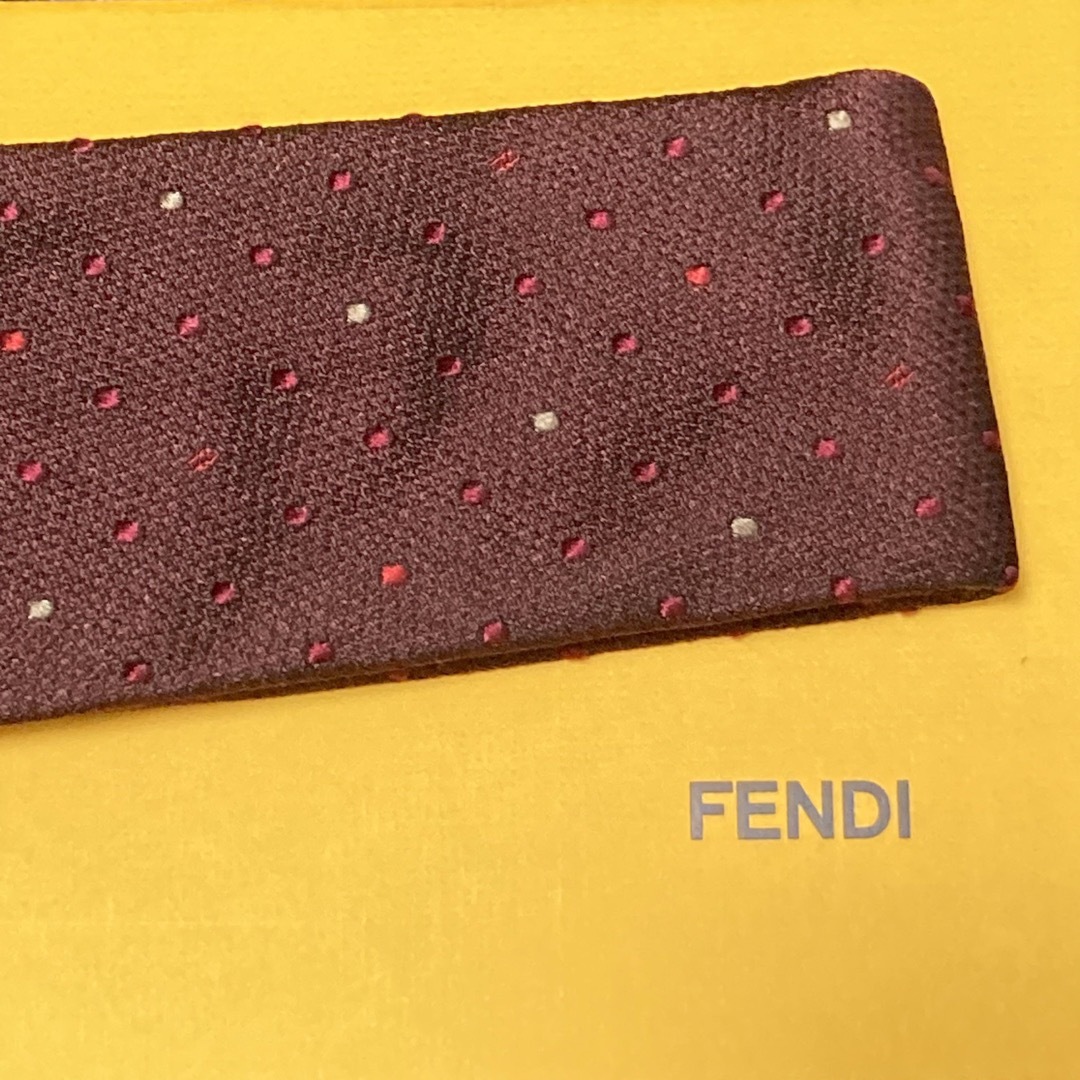 ※値下げ【未使用】FENDI フェンディ ネクタイ シルク ドット柄 臙脂