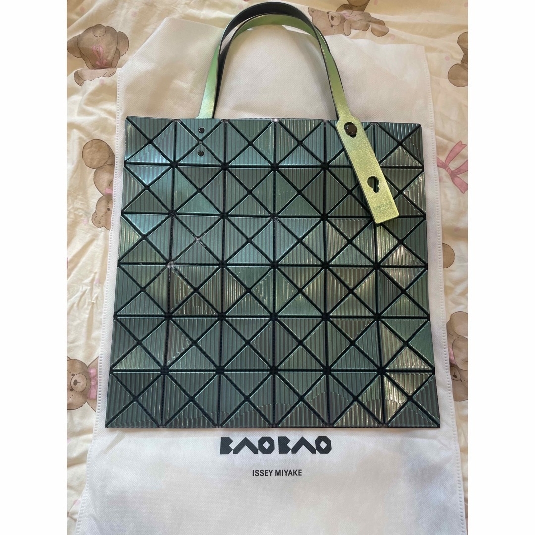 BAOBAO ISSEY MIYAKE LUCENT STREAK