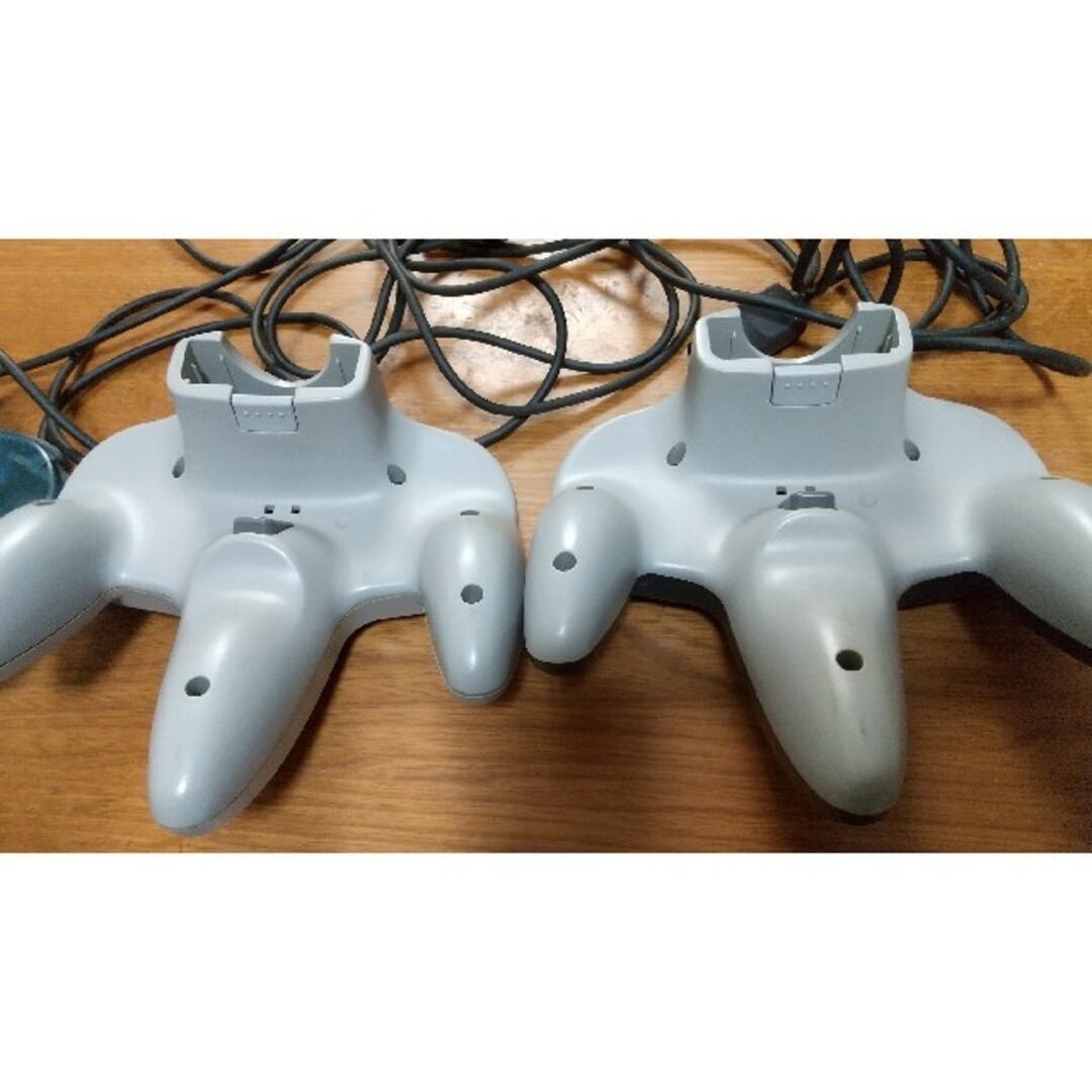 NINTENDO 64(ニンテンドウ64)のニンテンドー64 &マリオカート &コントローラー3点 エンタメ/ホビーのゲームソフト/ゲーム機本体(家庭用ゲーム機本体)の商品写真