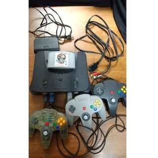 ニンテンドウ64(NINTENDO 64)のニンテンドー64 &マリオカート &コントローラー3点(家庭用ゲーム機本体)