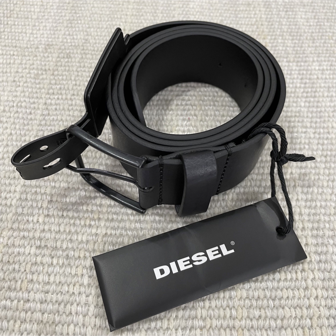 新品DIESELメンズのレザーベルト★DIESEL logo★