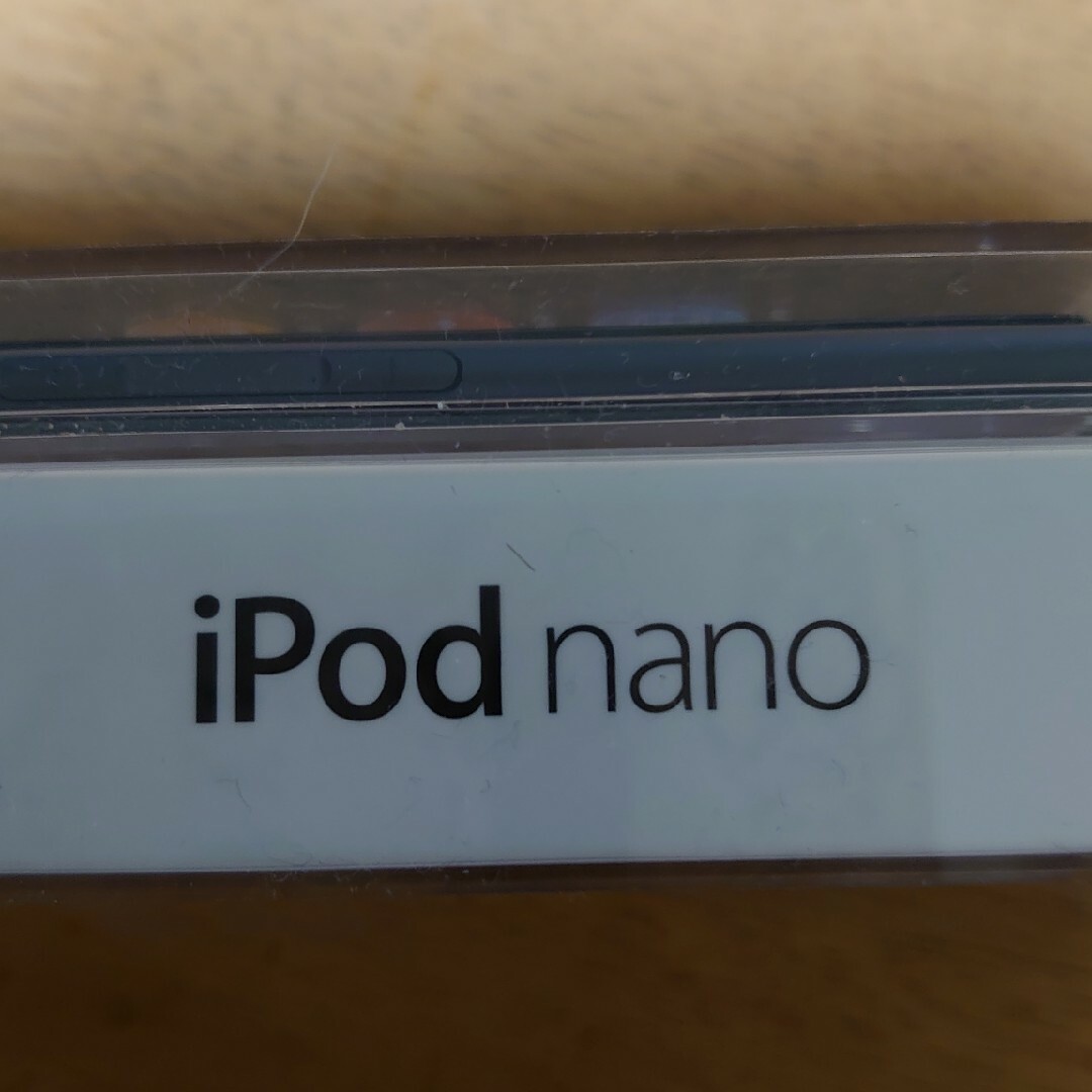 Apple(アップル)の新品、未使用 iPod nano 16G ブラック スマホ/家電/カメラのオーディオ機器(ポータブルプレーヤー)の商品写真